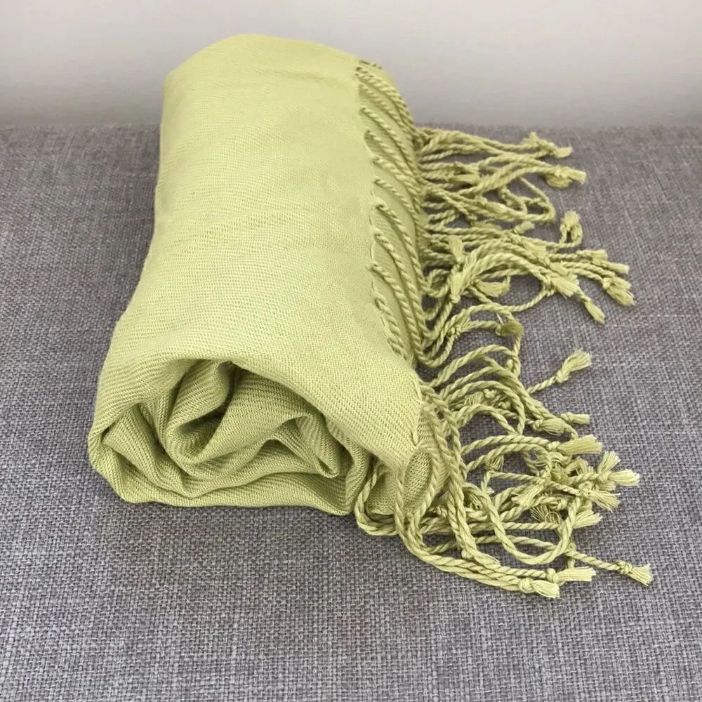 💚100%Viscose Shawl - Picture 3 of 6